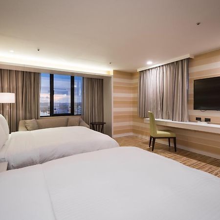 Wemeet Hotel Pingtung Buitenkant foto