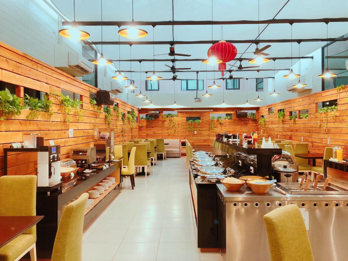 Wemeet Hotel Pingtung Buitenkant foto