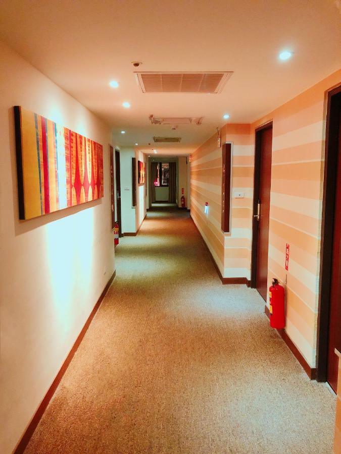 Wemeet Hotel Pingtung Buitenkant foto