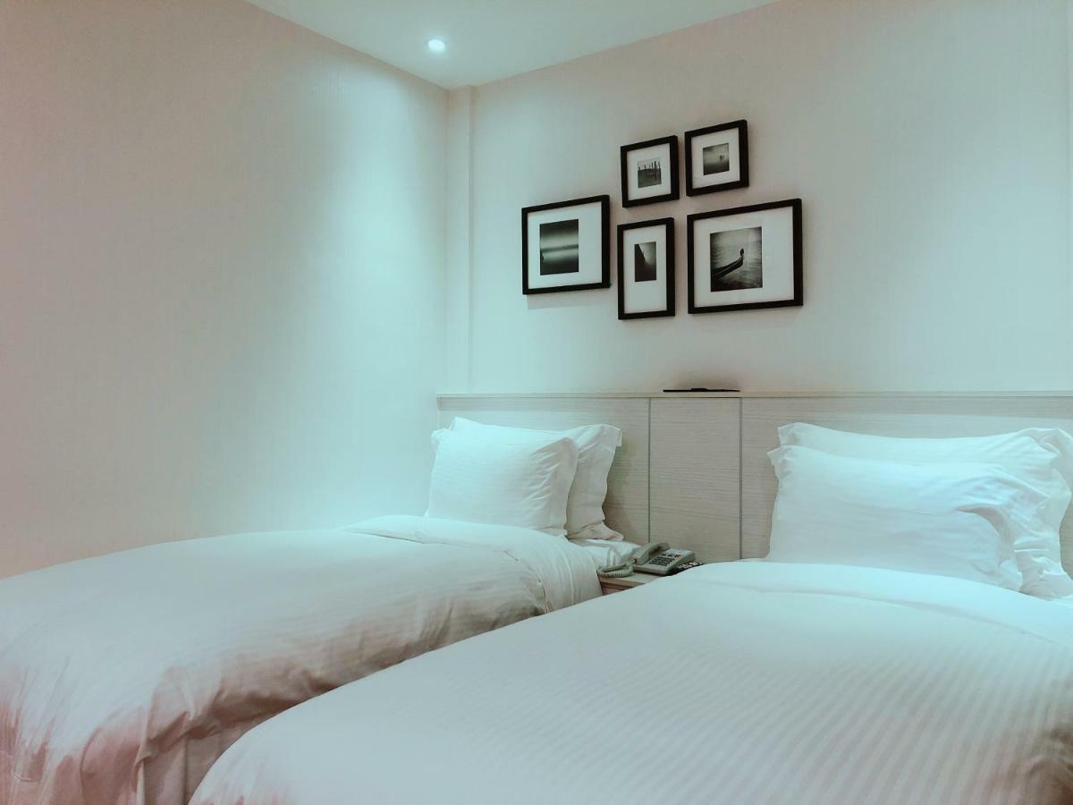 Wemeet Hotel Pingtung Buitenkant foto